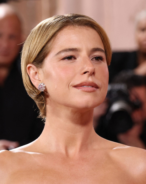 spring hair trend 2026 desert caramel hair color